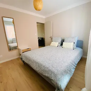 T3 Neuf Centre Village Appartement